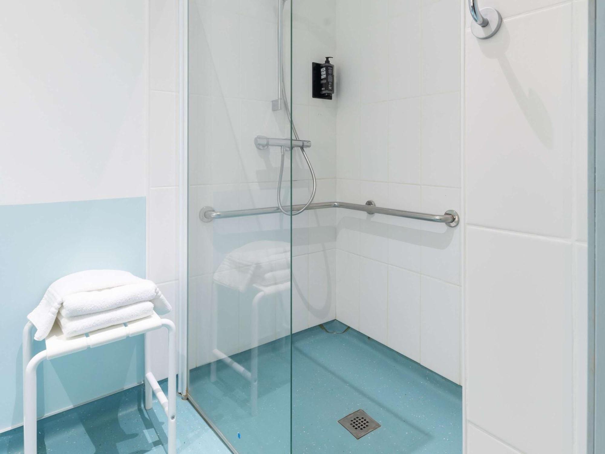 Ibis Vesoul Hotell Exteriör bild